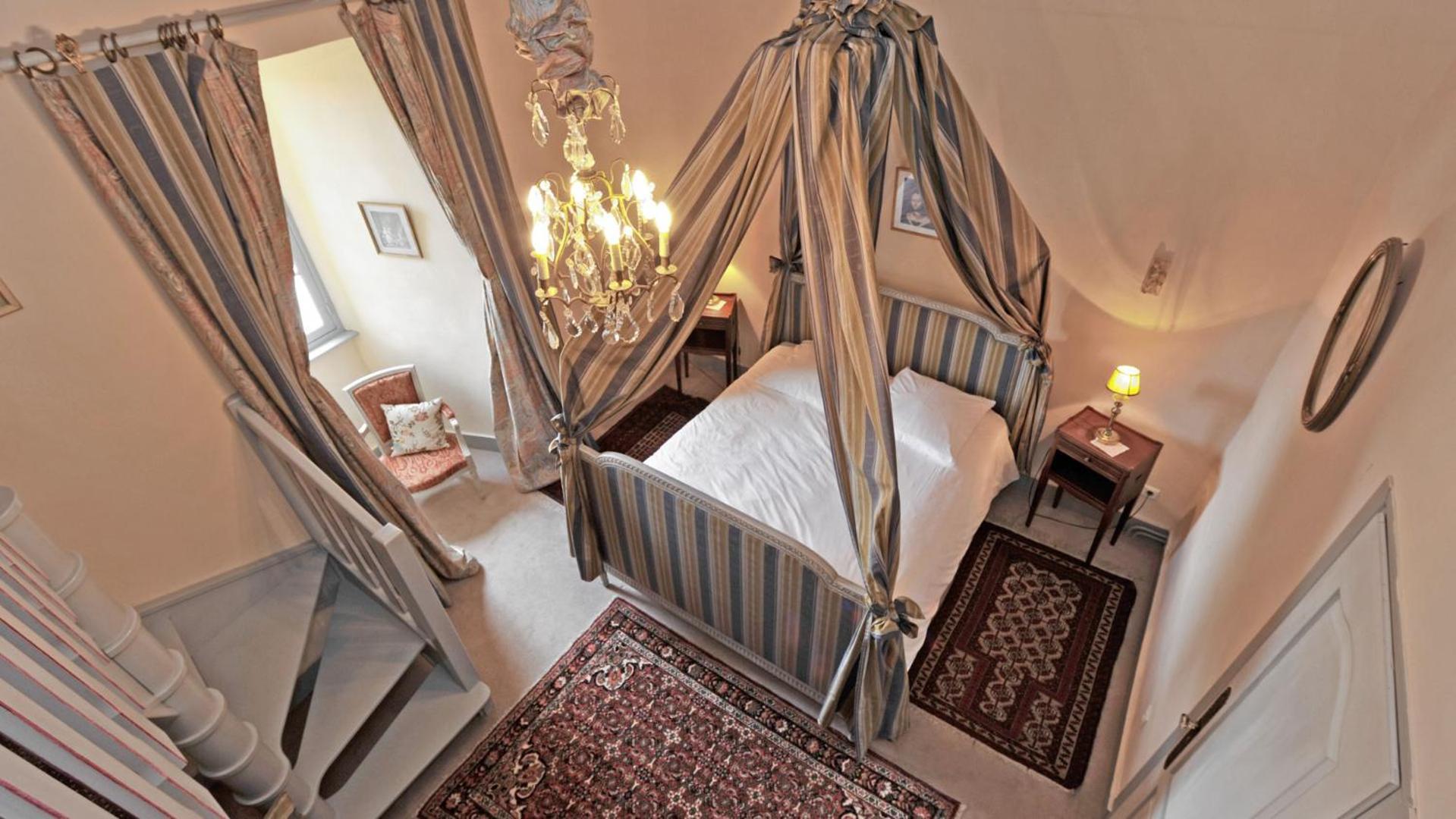 Chateau Royal De Saint-Saturnin Екстер'єр фото
